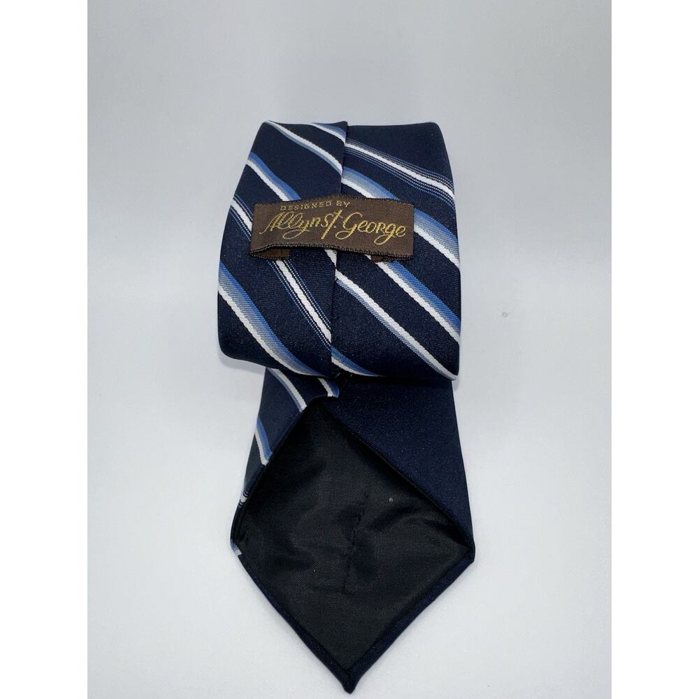 Allyn St George Tie Striped Navy Blue White Gray Classic Polyester Necktie - Picture 2 of 6
